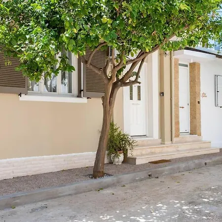 Contessa Elli Residences דירה