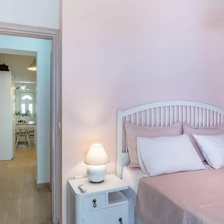 Contessa Elli Residences Apartamento *